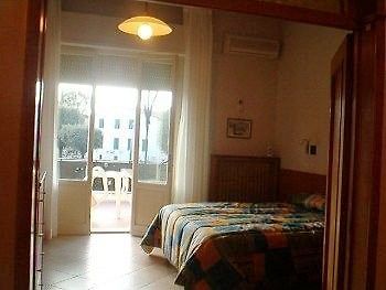 Lastra Bed & Car Lastra a Signa Bagian luar foto